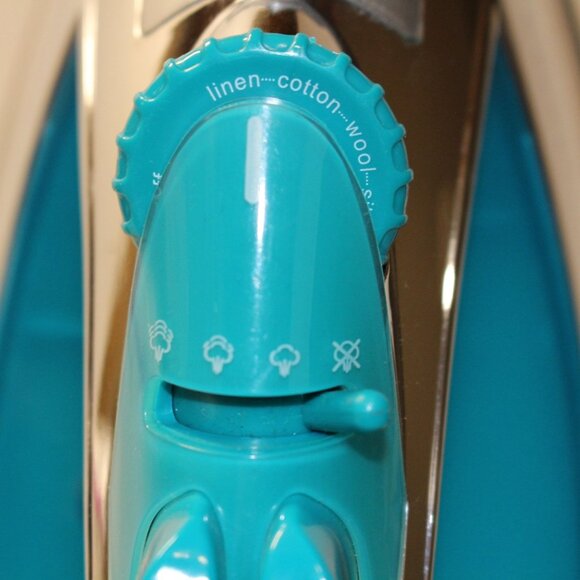 Sunbeam Turbo Steam Master Prof Iron Silver/Blue Model GCSBSP-201 Retractable Co - Picture 6 of 13